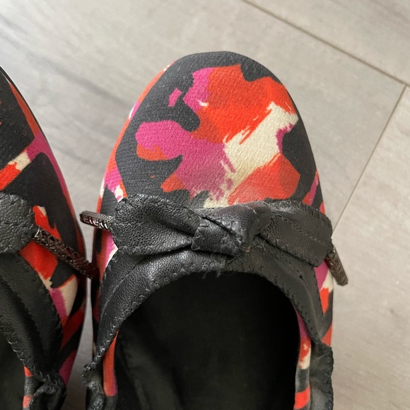 Burberry Flats - Size 37 - Picture 3 of 7